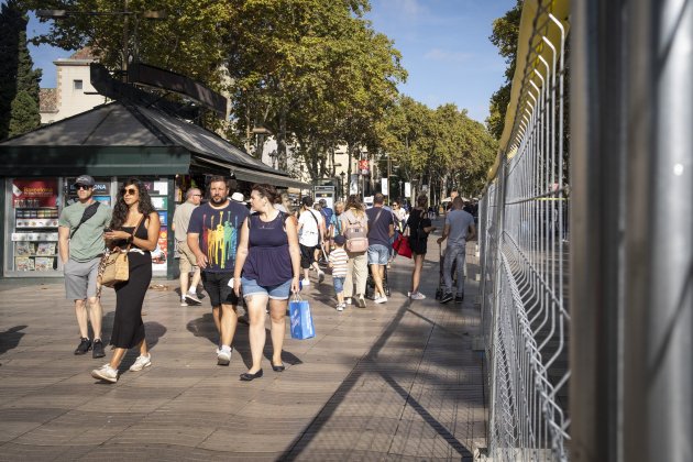 Inicio obras de las ramblas quiosco vallas / Foto: Carlos Baglietto