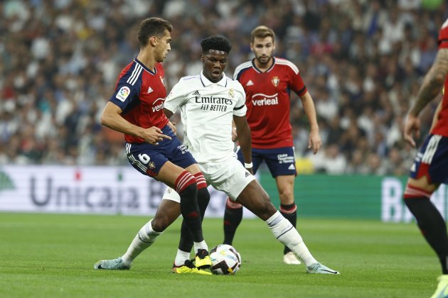 Lucas Torro Aurelien Tchouameni Real Madrid Osasuna / Foto: EFE