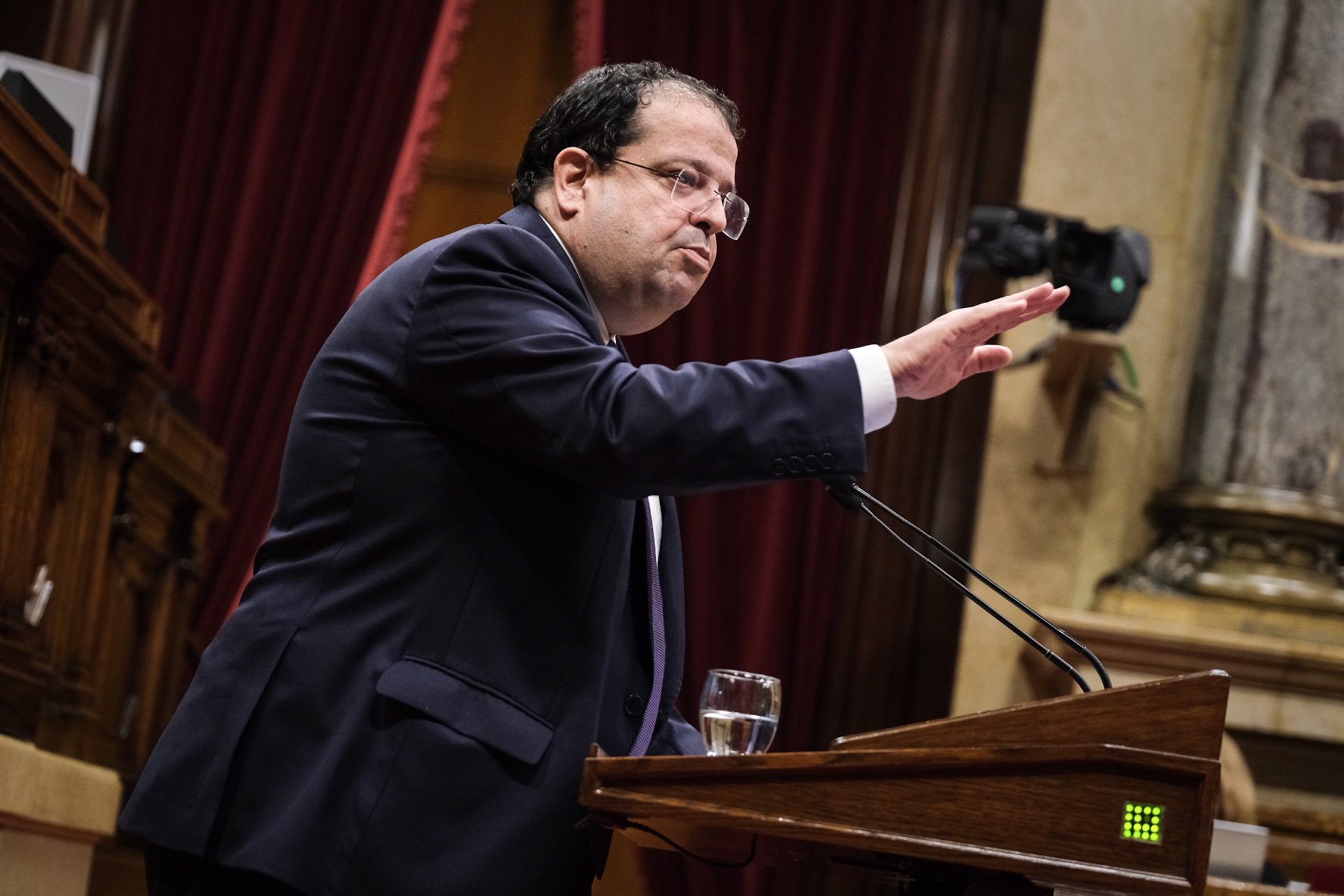 ERC se suma a una propuesta del PSC para repudiar las ingerencias políticas en los Mossos