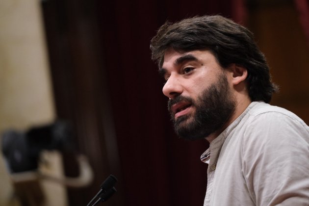 Parlament Lucas Ferro faristol / Foto: Carlos Baglietto Parlament Lucas Ferro faristol / Foto: Carlos Baglietto