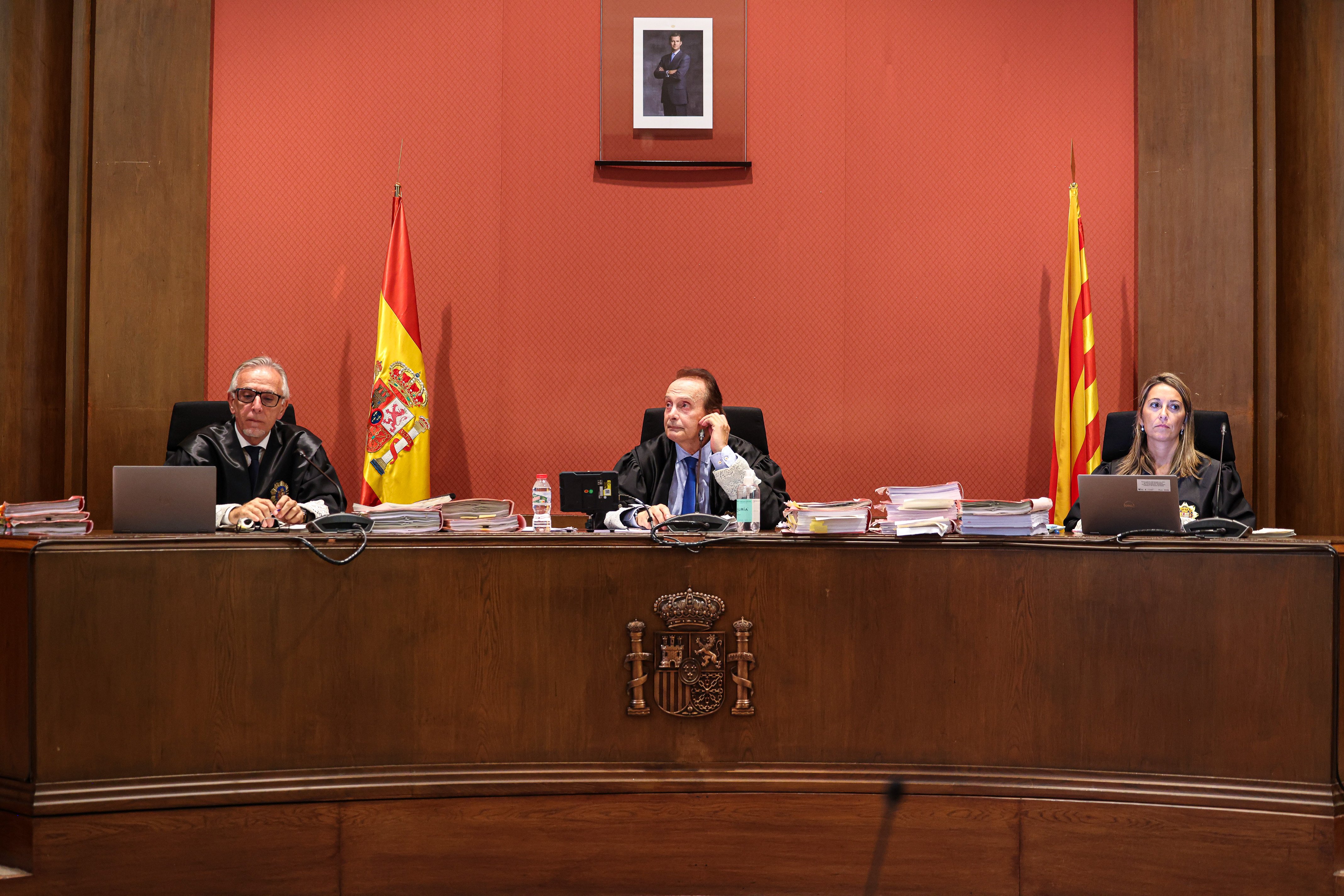 La Fiscalia no es refia del tribunal que jutja la Mesa del Parlament?