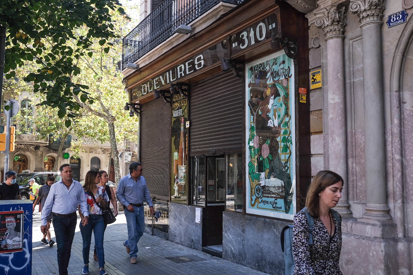 Colmado Múrria, un comerç emblemàtic de Barcelona que “dura i durarà”