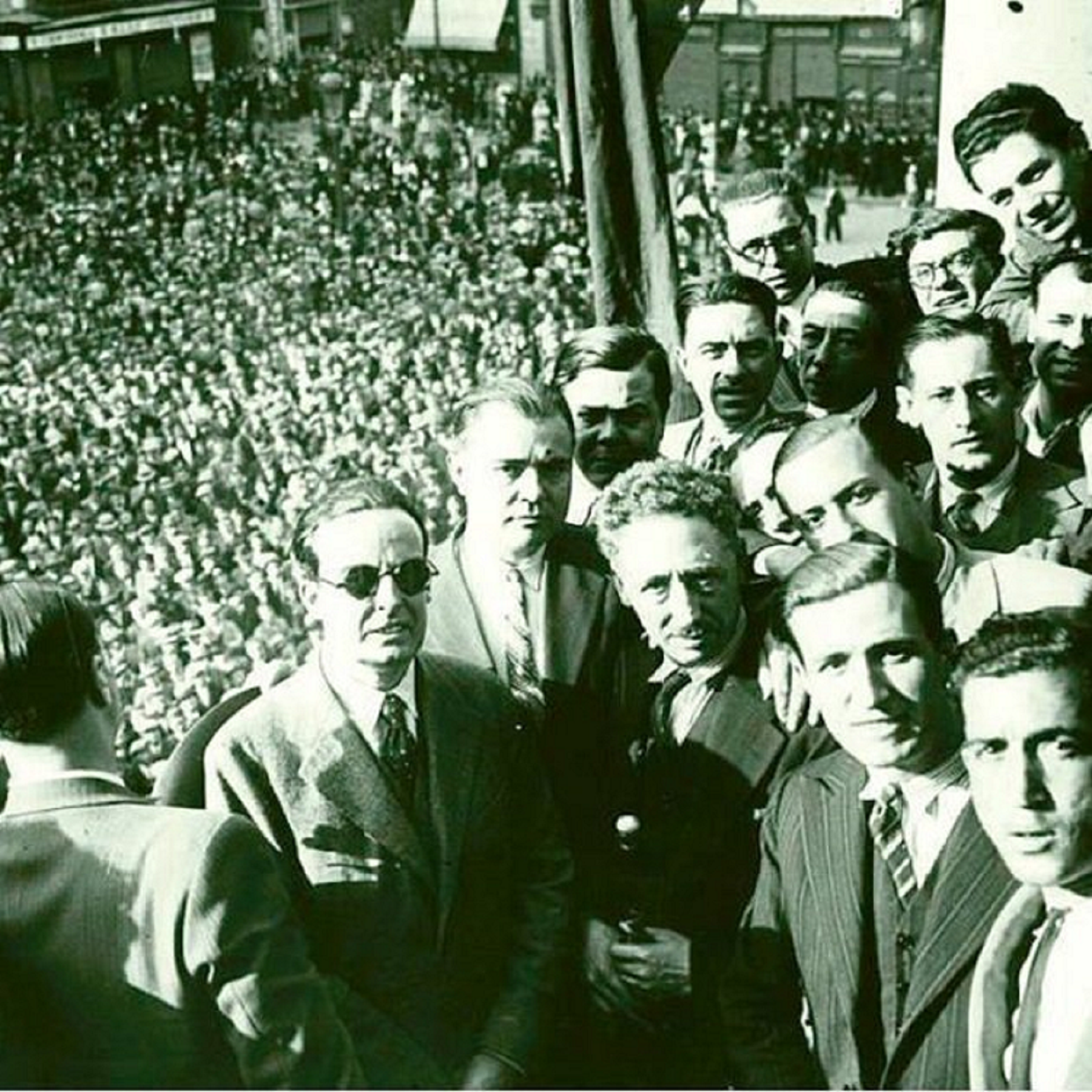 El president Companys proclama la República catalana