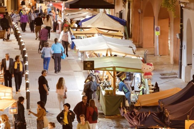 Feria Sant Ermengol Nit / Twitter @firastermengol Feria Sant Ermengol Nit / Twitter @firastermengol
