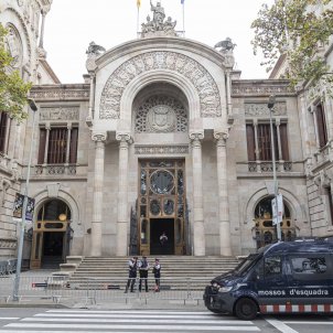 L'accés lliure als edificis judicials, barrat encara per la covid-19
