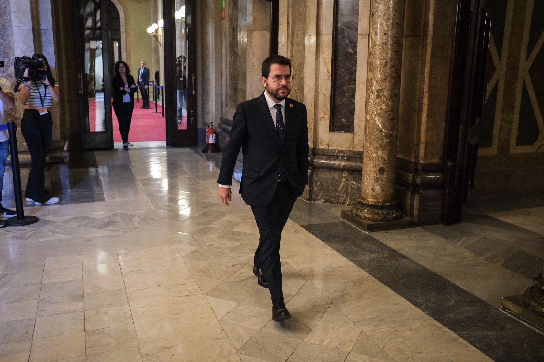 No existen precedentes de un gobierno monocolor en la Generalitat