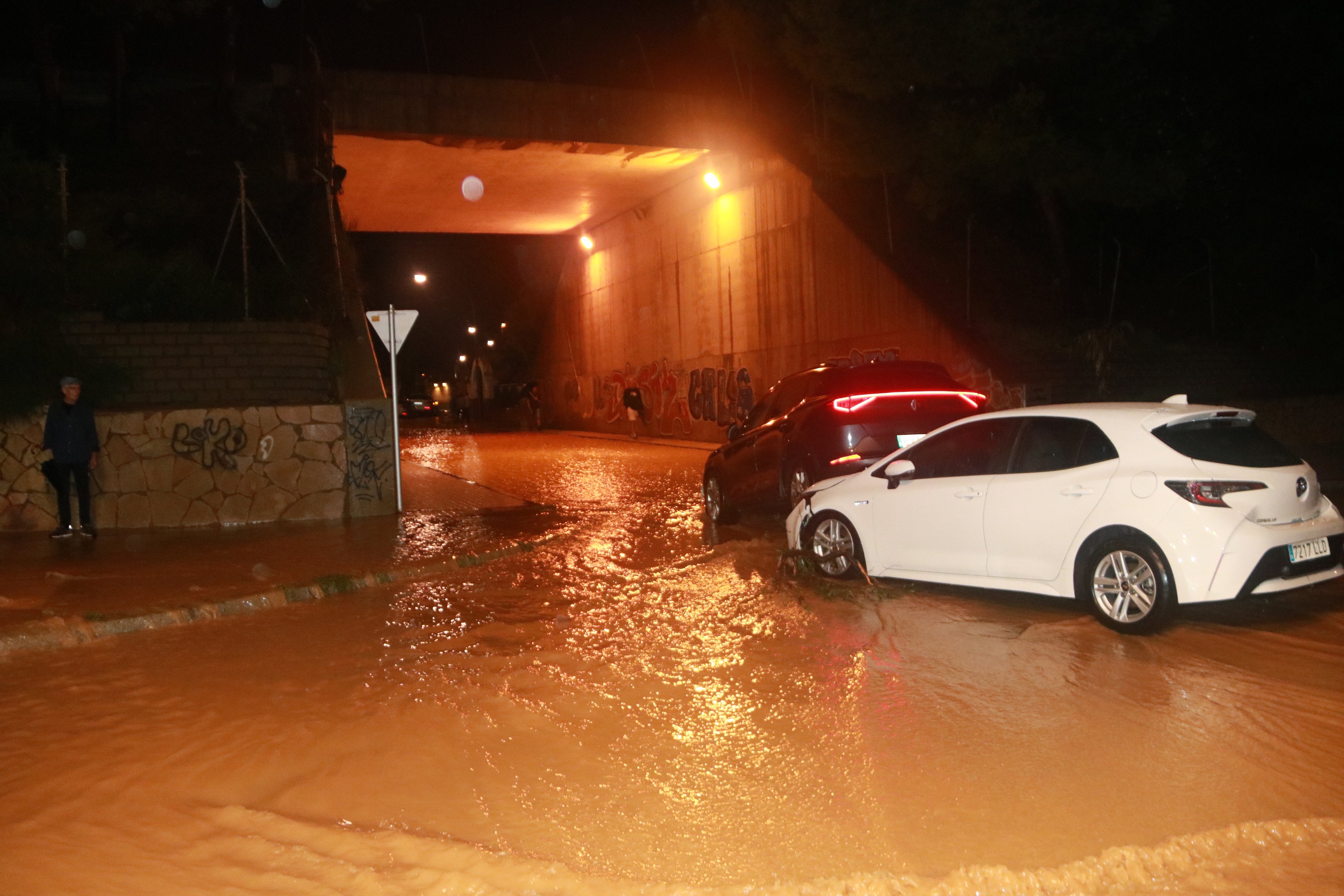 cotxes inundacio pluges aiguats tempesta inundat inuncat pluja acn