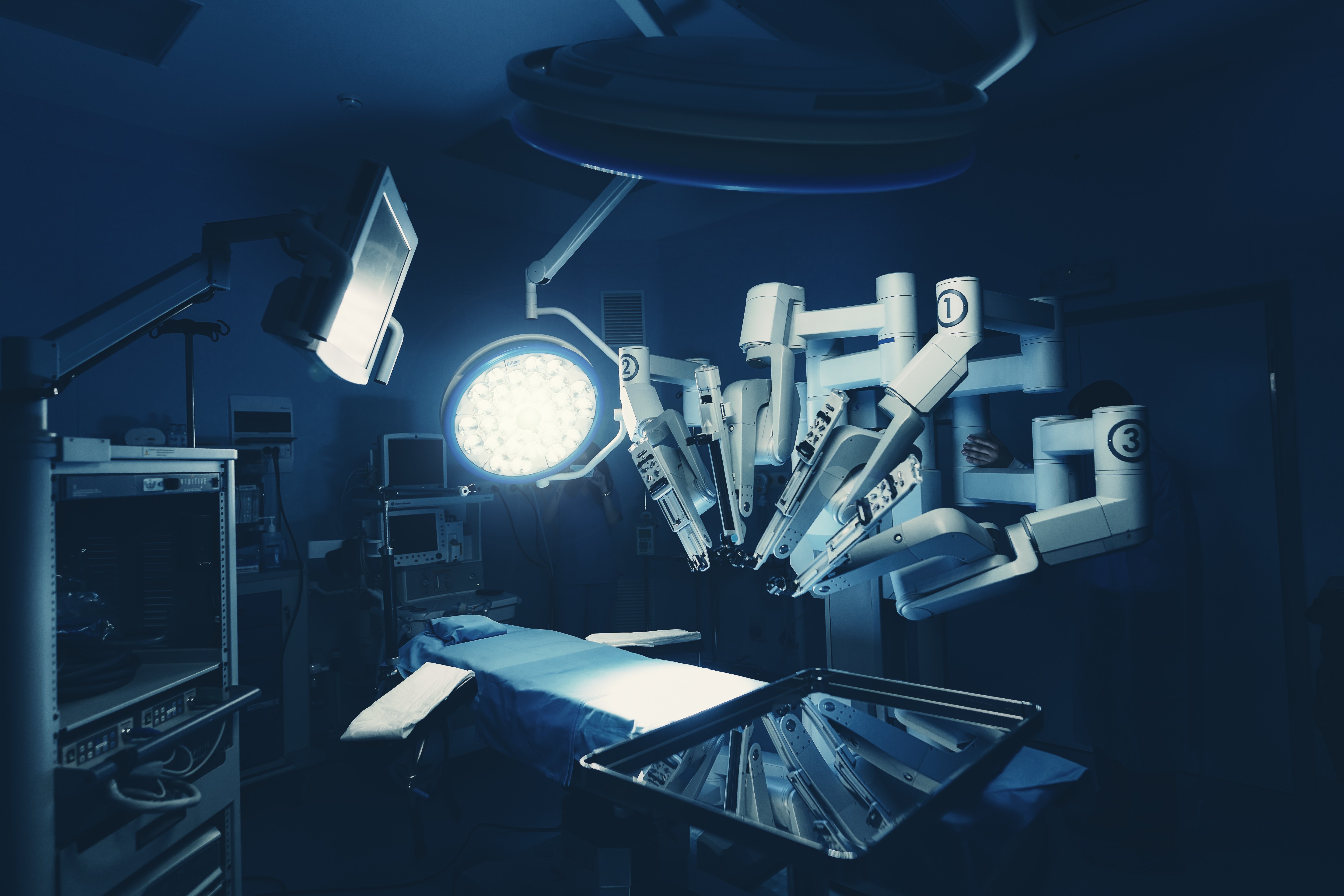 Clínica Diagonal té un robot quirúrgic que fa moviments impossibles per a l'ésser humà