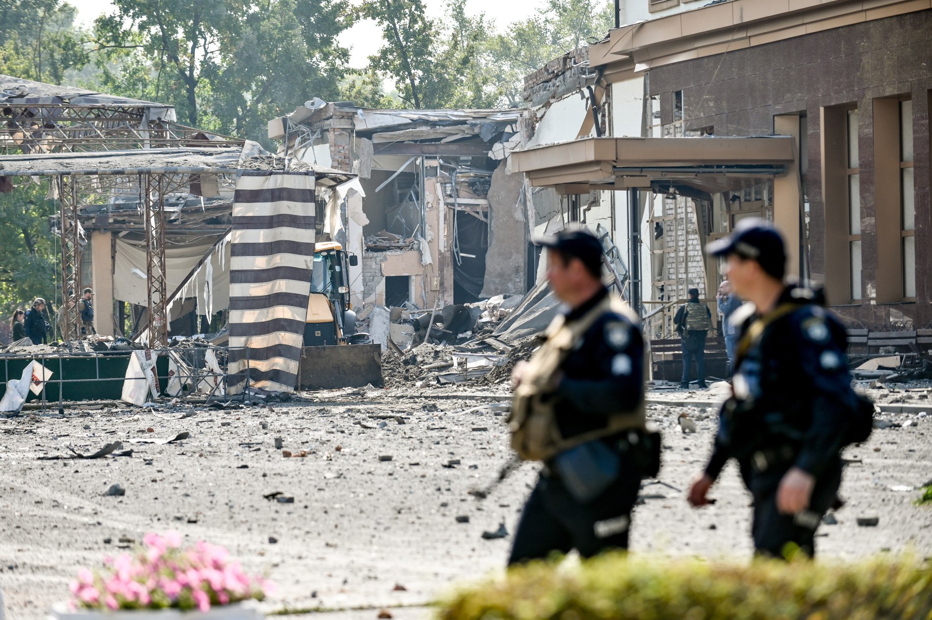 Al menos 17 personas muertas en un bombardeo nocturno ruso contra la ciudad de Zaporiyia