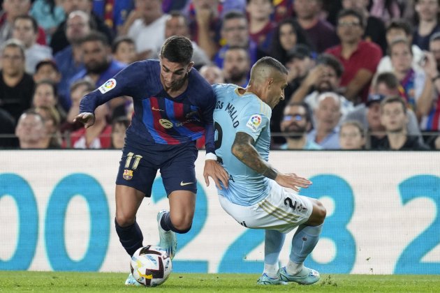 Ferran Torres Hugo Mallo Barça Celta / Foto: EFE