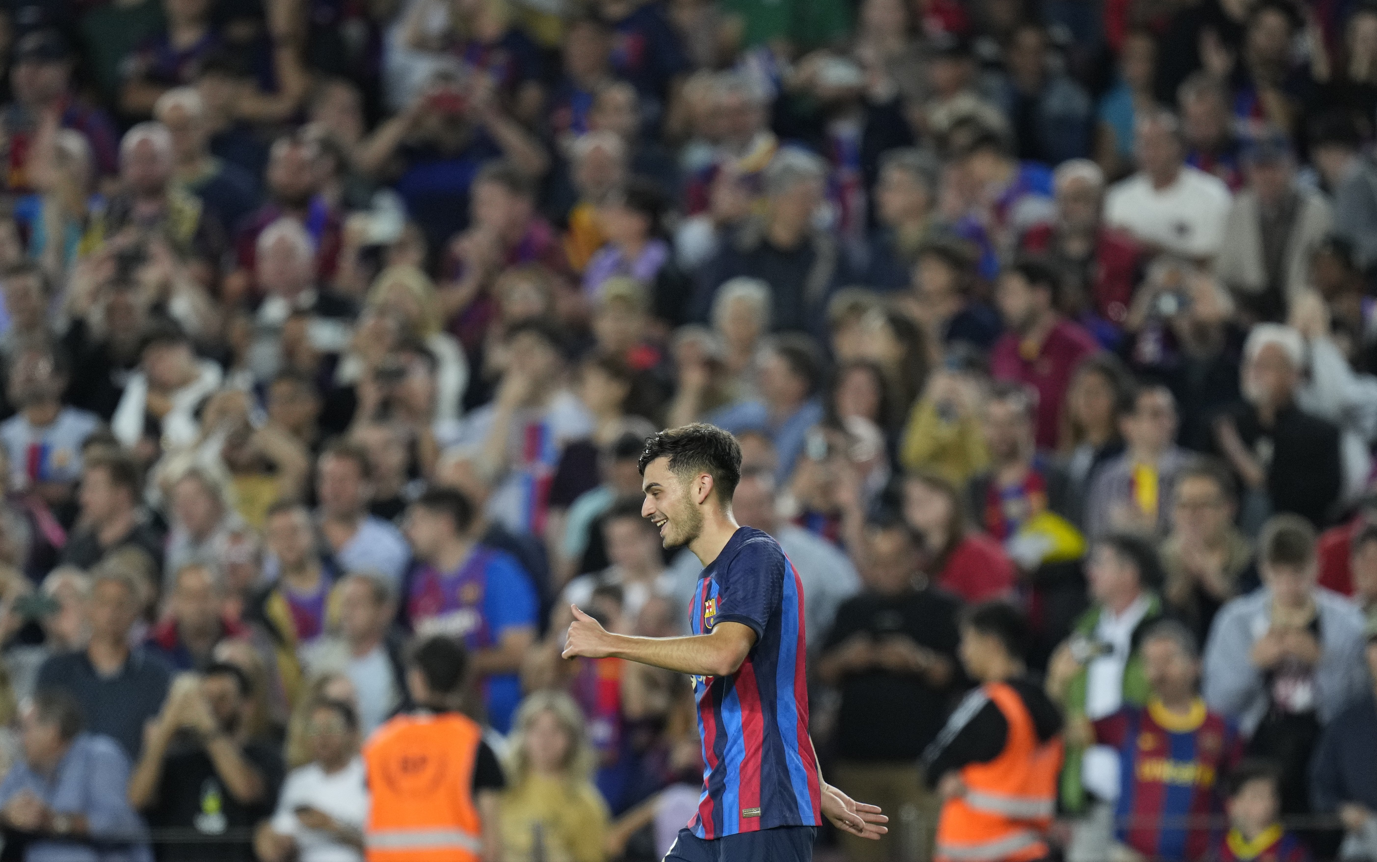 El Barça sobrevive ante el Celta y se mantiene líder de la Liga (1-0)