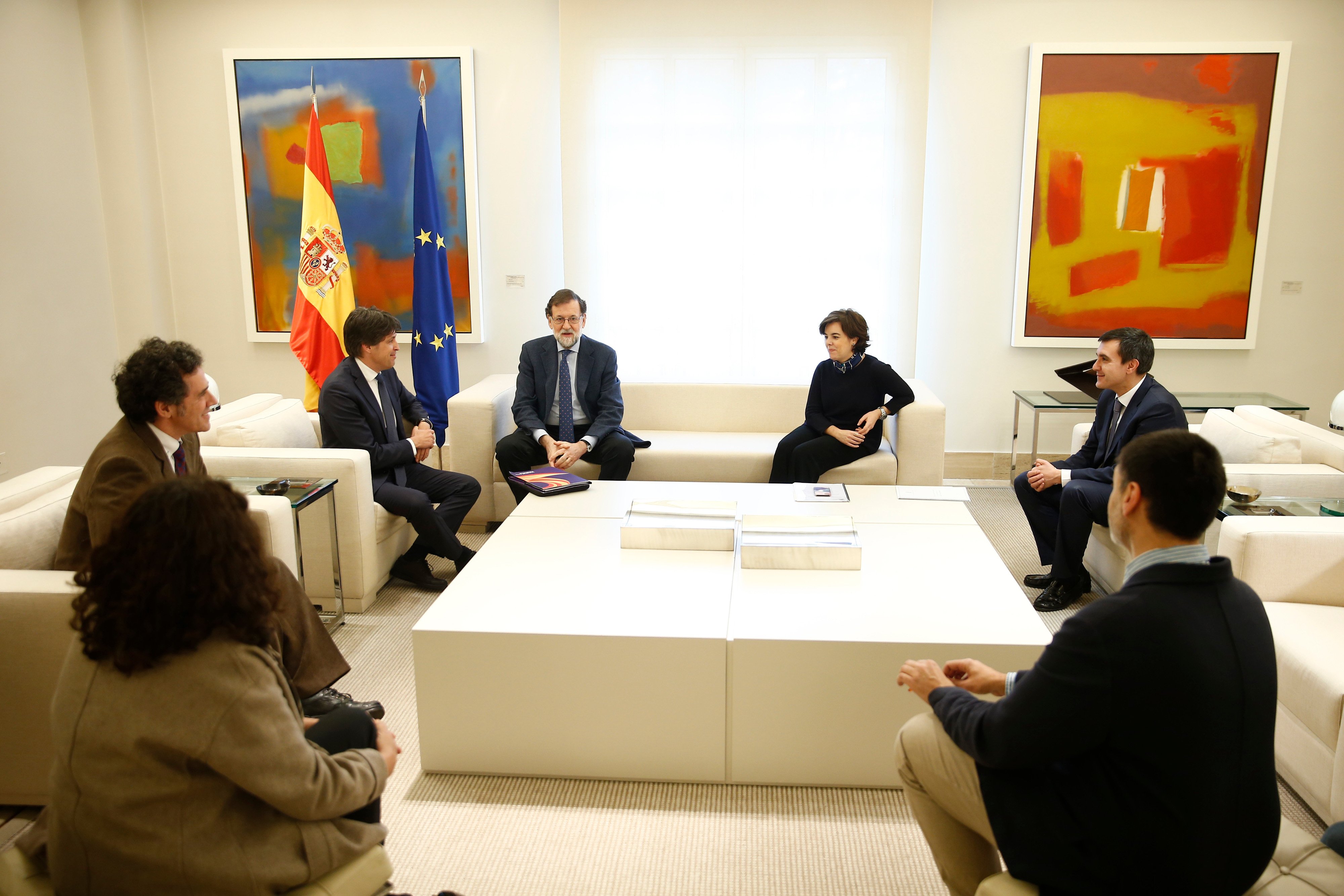 Rajoy no se reúne con Torrent, pero sí con Sociedad Civil Catalana