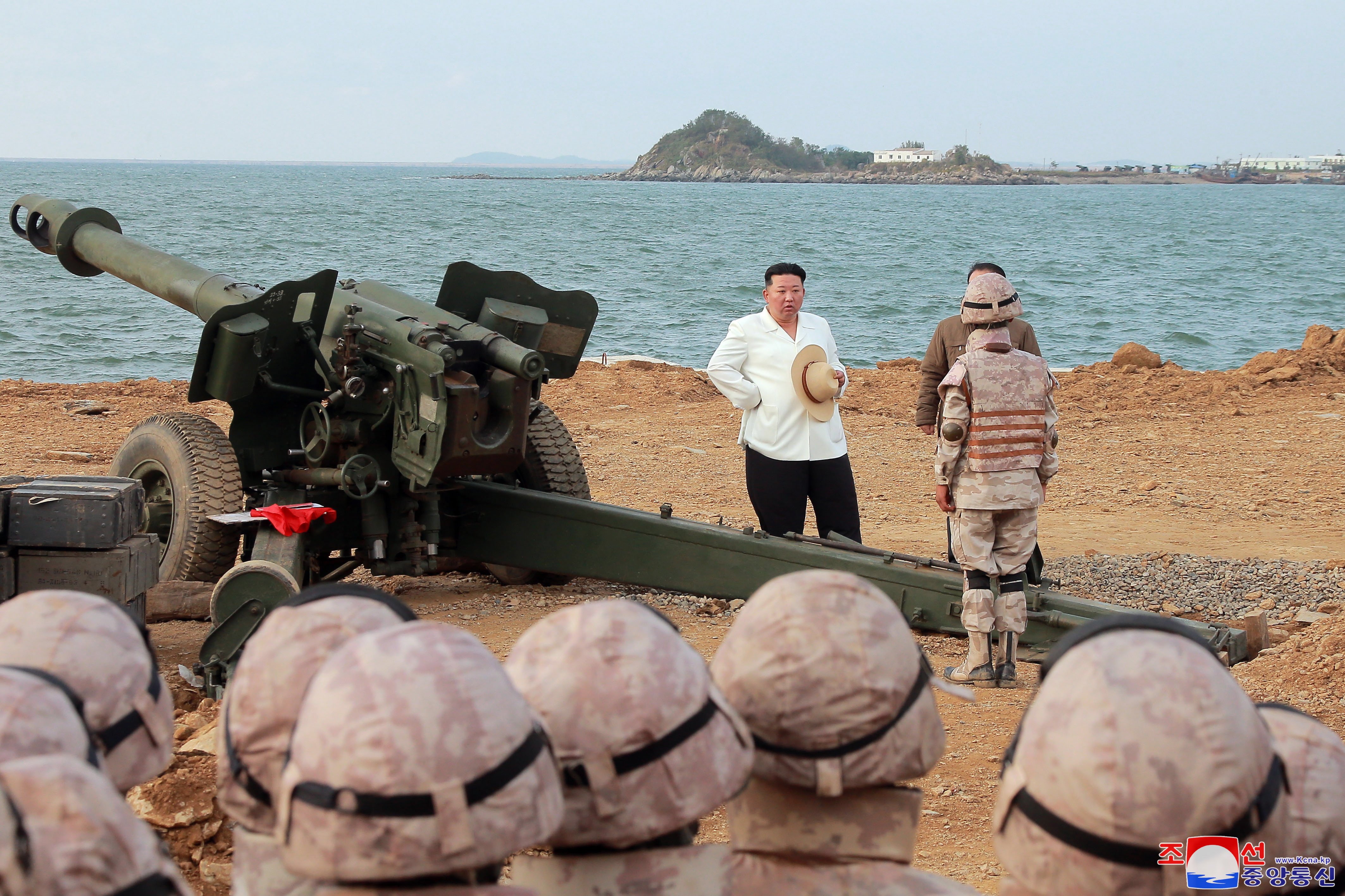 Más tensiones entre las dos Coreas: Norte y Sur intercambian tiros en la frontera marítima