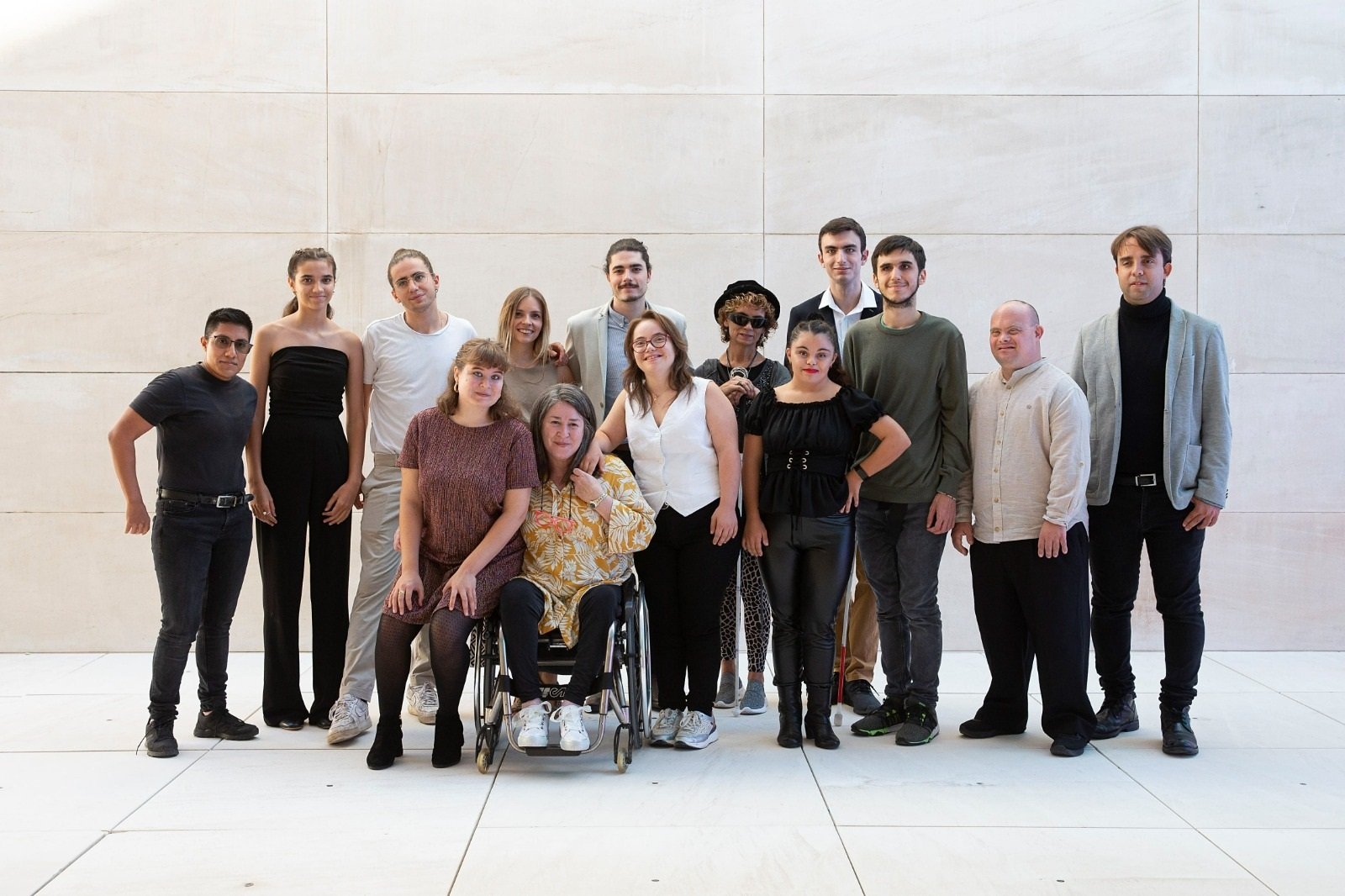 Fundación Grupo SIFU entrega 15 becas para estudiar música y danza a artistas con discapacidad