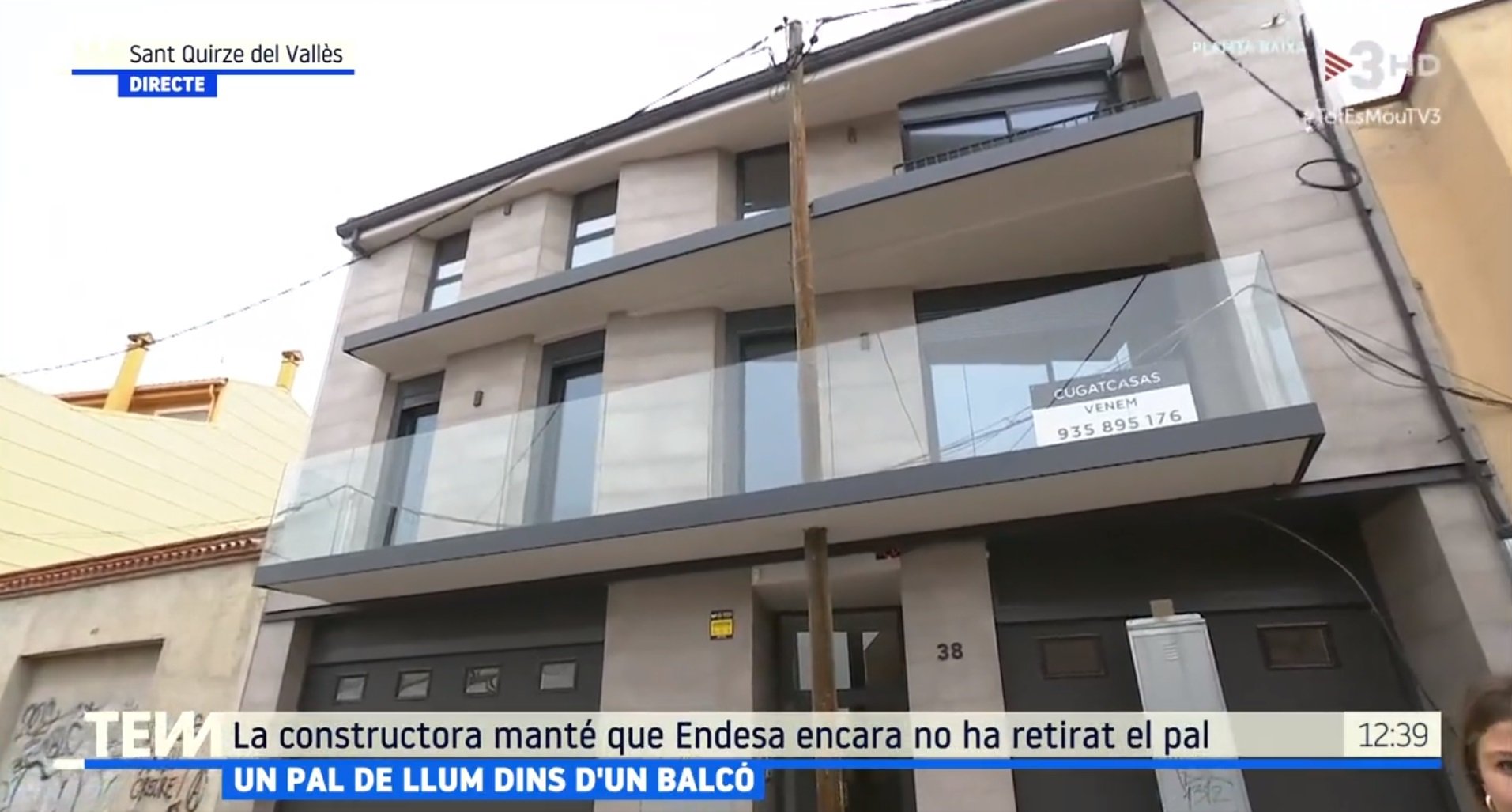 palo luz edificio