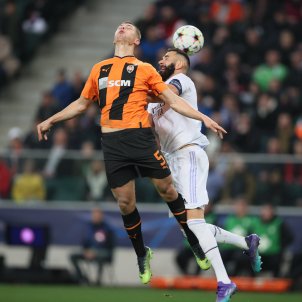 Valeriy Bondar Karim Benzema Shakhtar Donetsk Real Madrid / Foto: EFE