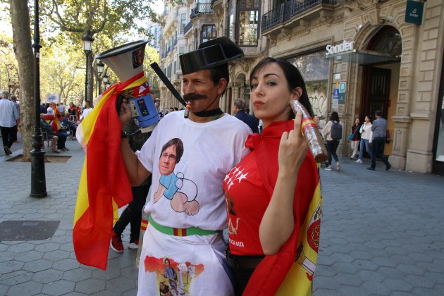 Manifestació 12 octubre hispanitat puigdemont / Foto: Miquel Muñoz