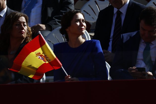 Isabel Díaz Ayuso a la desfilada del 12 O Dia Hispanitat Efe Isabel Díaz Ayuso a la desfilada del 12 O Dia Hispanitat Efe