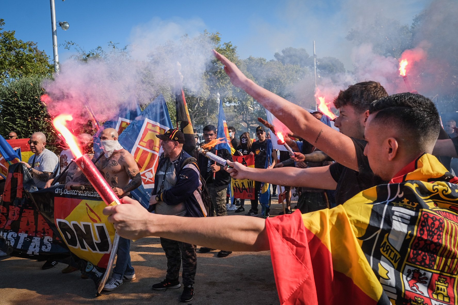 El Ayuntamiento de Barcelona denuncia ante la fiscalía las proclamas fascistas durante el 12-O