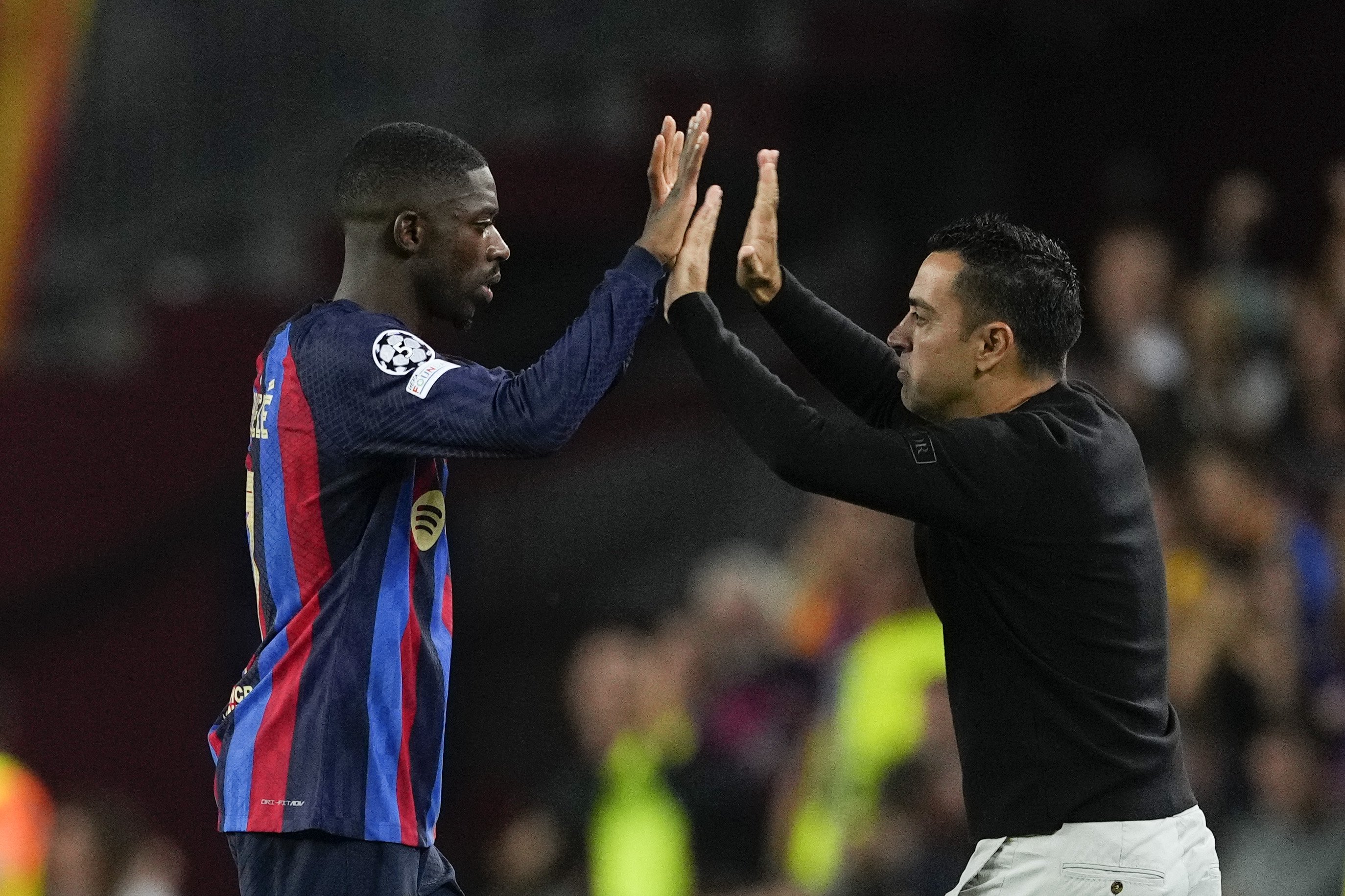 Dembélé i Xavi Hernández, màxima tensió abans del PSG-Barça