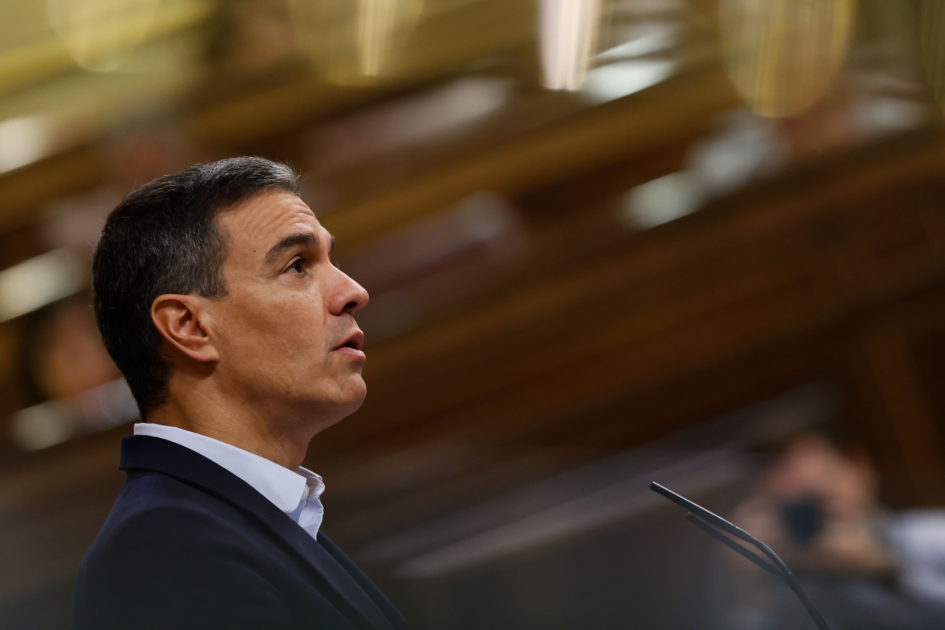 Vox, en defensa de los Reyes: llegan tarde al Congreso e interrumpen a Pedro Sánchez | VIDEO