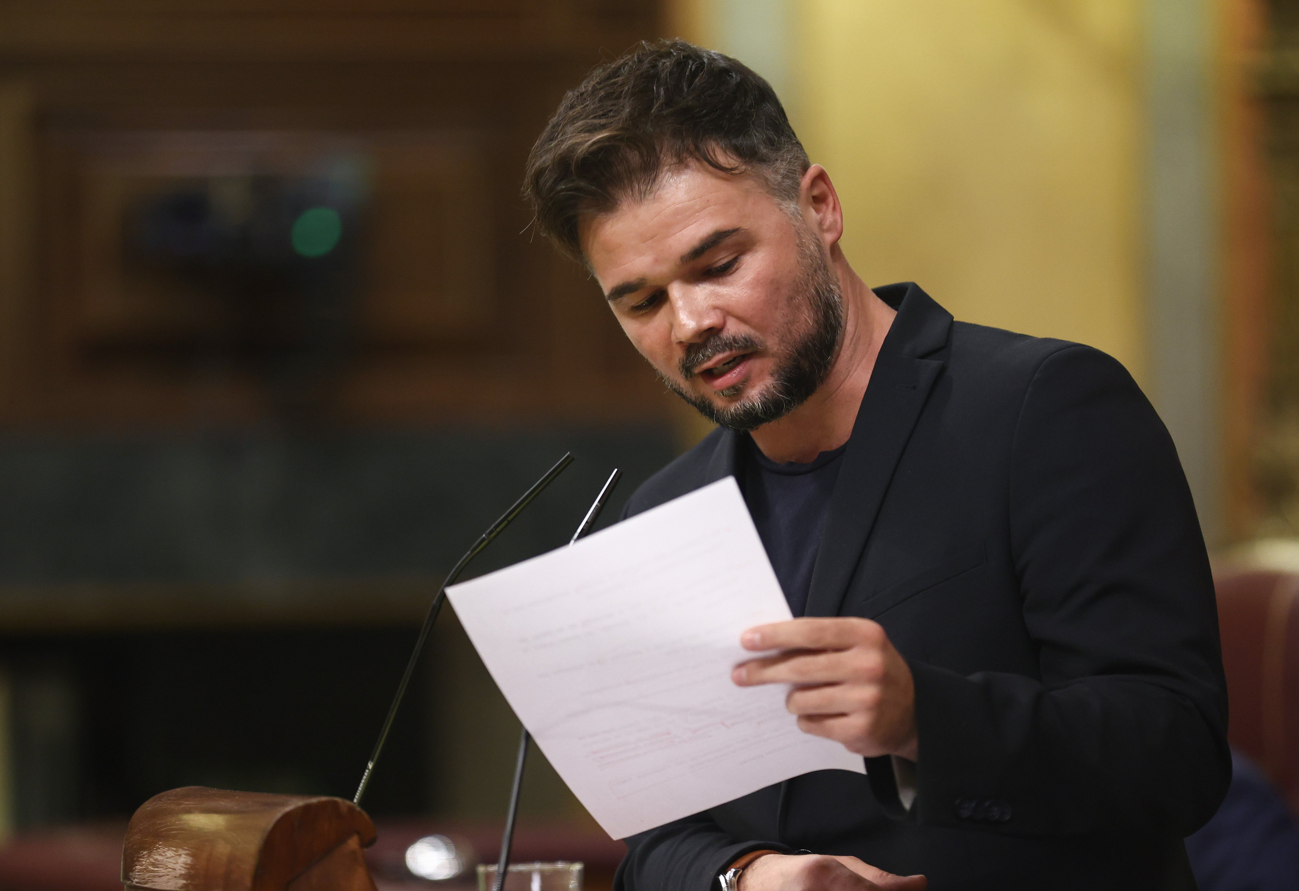 Rufián amenaza a Sánchez con no negociar los presupuestos porque todavía hay represión