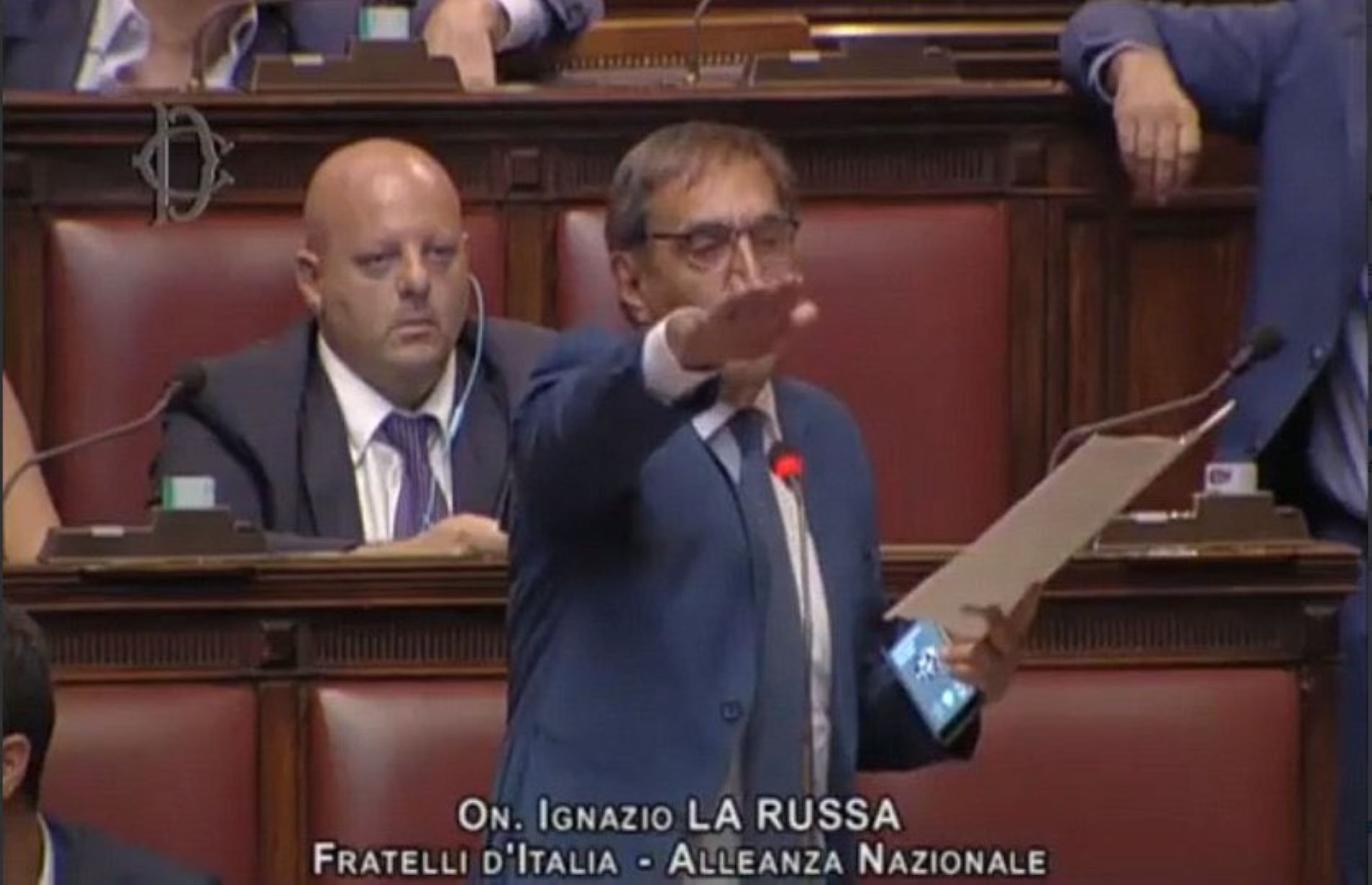 Salutacio feixista Ignazio La Russa / Captura Salutacio feixista Ignazio La Russa / Captura