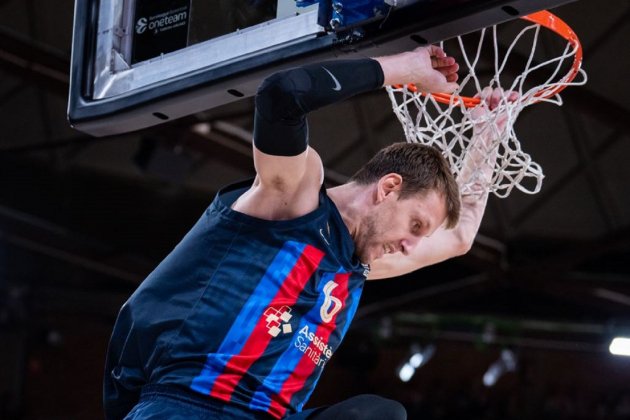 Jan Vesely mati Barça Reial Madrid Clàssic Eurolliga / Foto: @FCBbasket Jan Vesely mati Barça Reial Madrid Clàssic Eurolliga / Foto: @FCBbasket