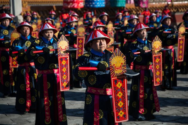 Trajes año nuevo chino EFE