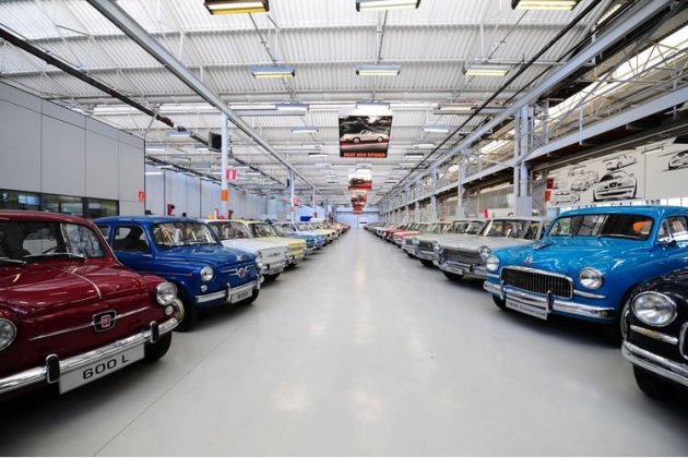 pabellones seat coches historics miquel liso02 pabellones seat coches historics miquel liso02