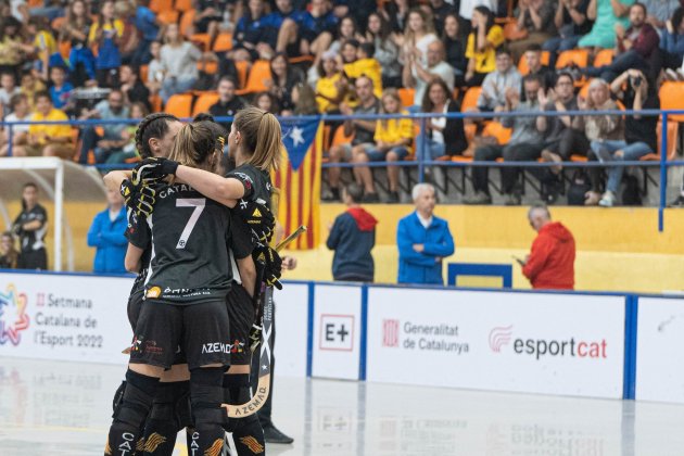 GoldenCat hockey femenino / Foto: UFEC GoldenCat hockey femenino / Foto: UFEC