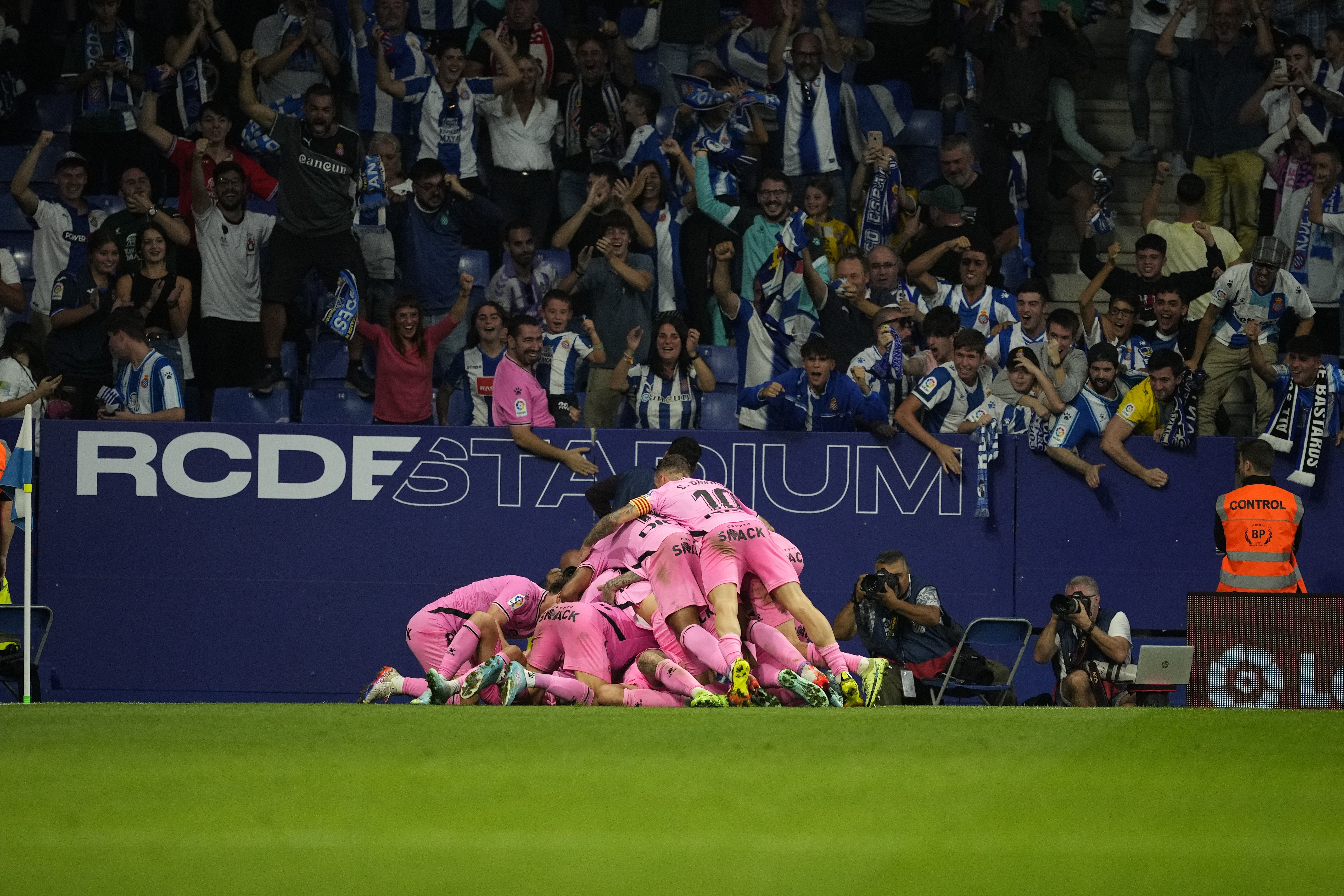 Joselu il·lumina el camí de l'Espanyol cap als tres punts contra el Valladolid (1-0)
