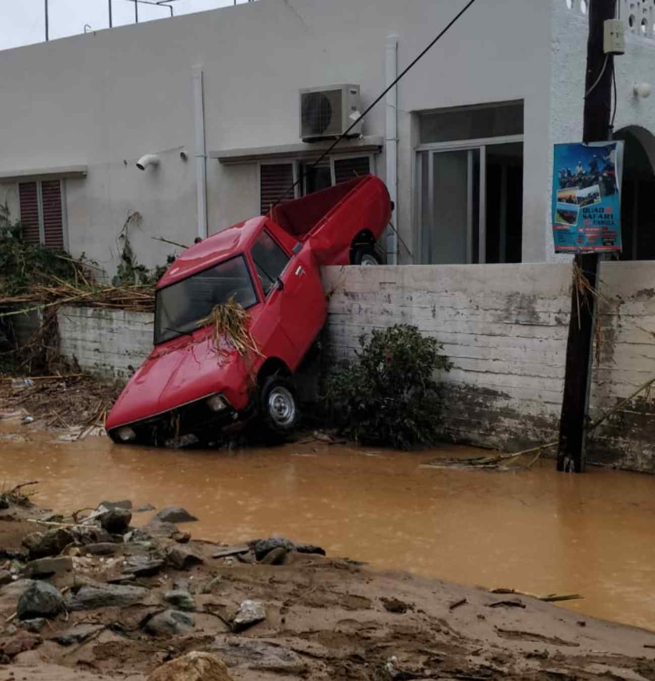 Dramàtiques inundacions a Grècia el 16 d'octubre