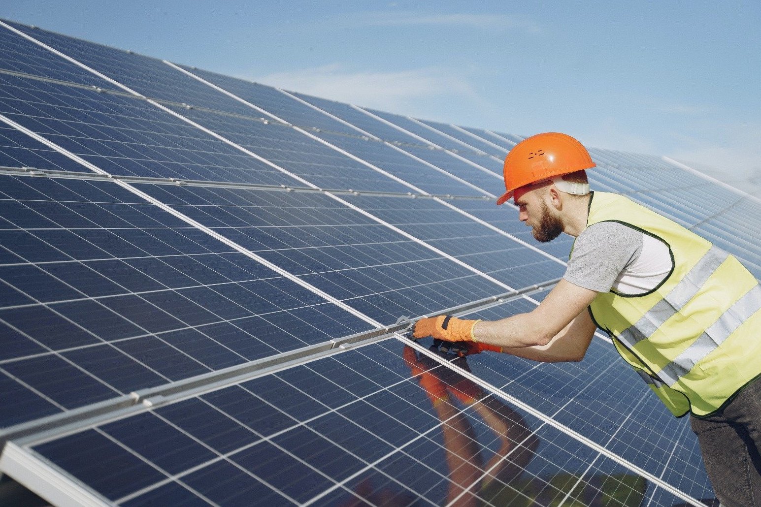 ¿Cuál es el principal problema para tener placas fotovoltaicas? Faltan instaladores