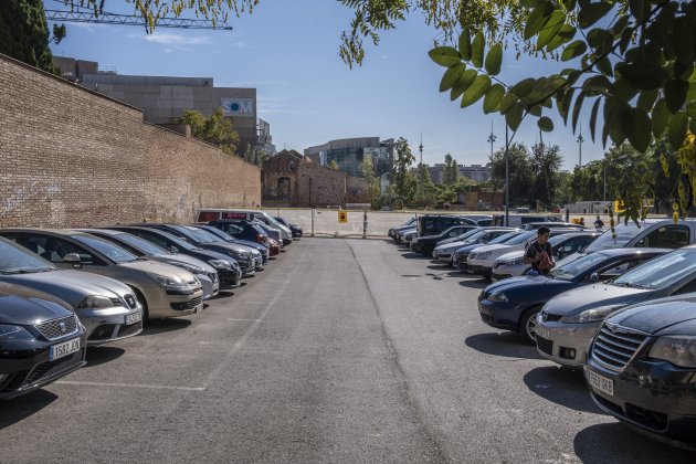 Masia Can Valent Nou Barris parking / Foto: Carlos Baglietto