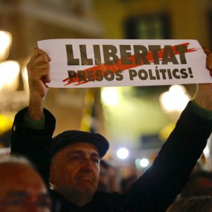 pancarta presos polítics 4 mesos jordis Alcàzar pancarta presos polítics 4 mesos jordis Alcàzar
