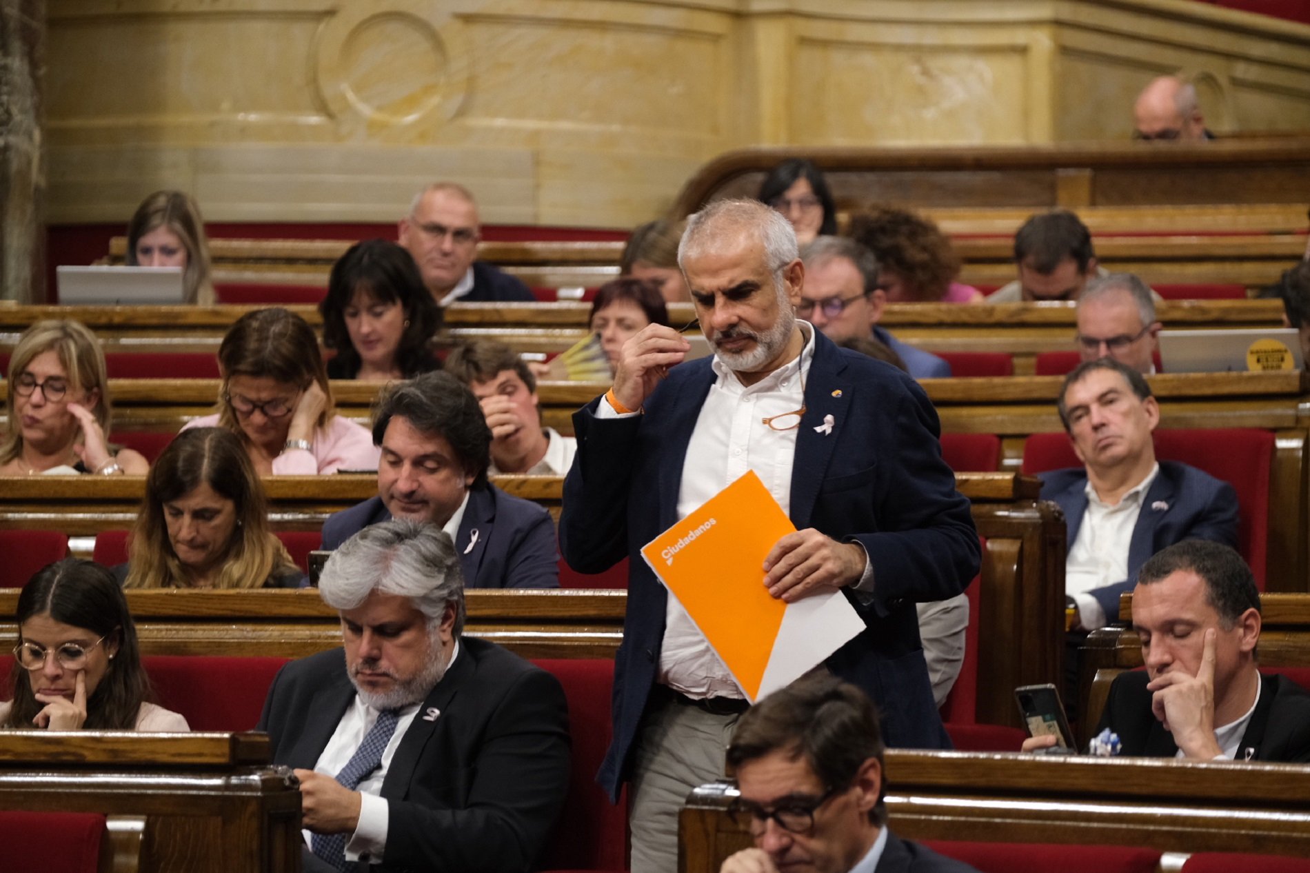 El lider de Ciutadans a Catalunya, Carlos Carrizosa, al Ple del Parlament / Carlos Baglietto
