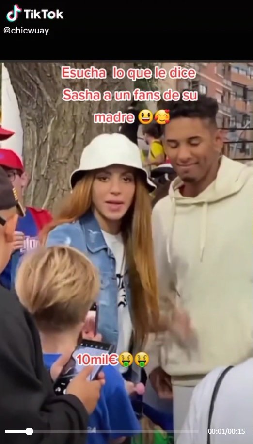 Sasha y cara Shakira Tik Tok Sasha y cara Shakira Tik Tok