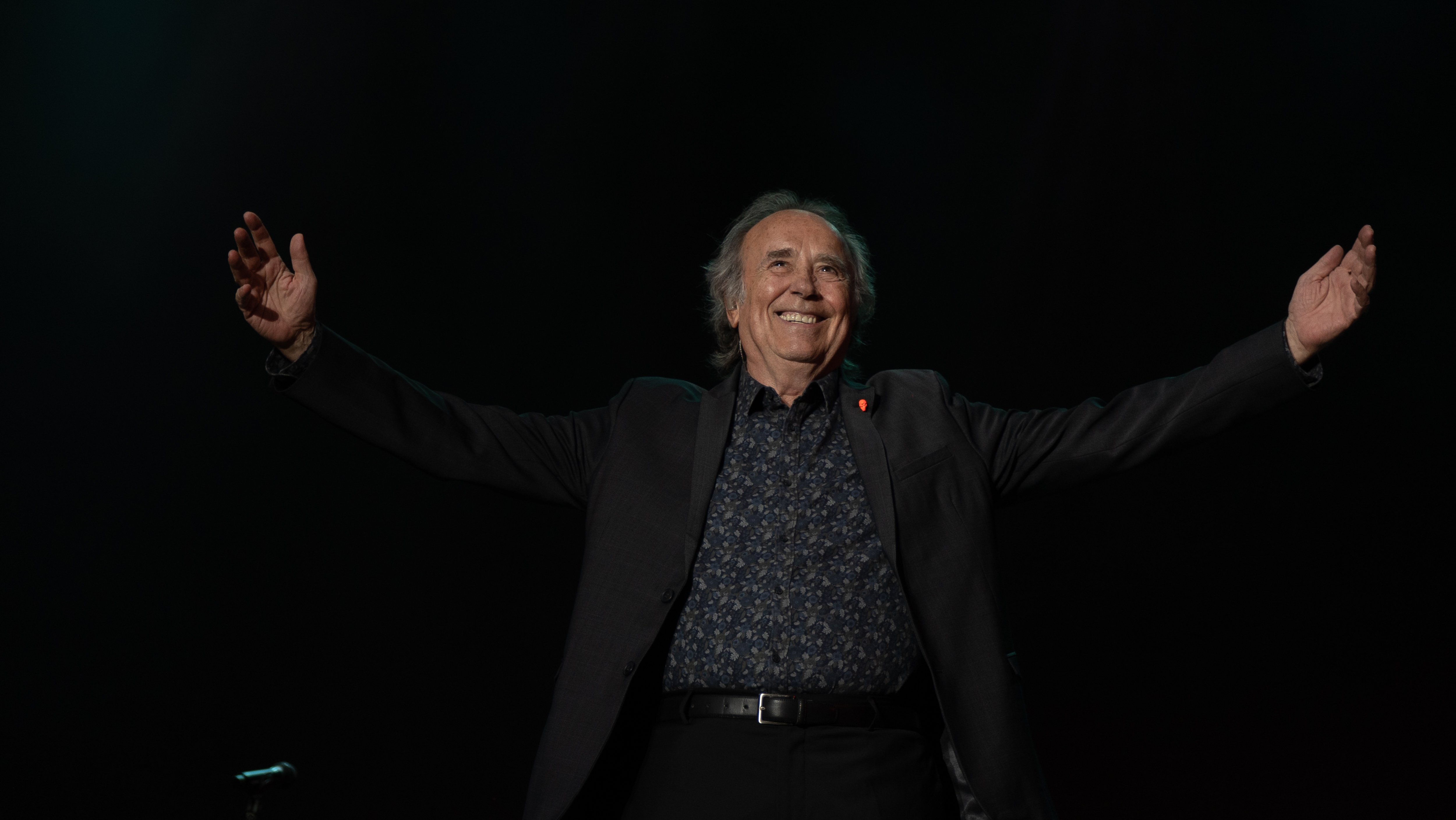 Joan Manuel Serrat i Maria del Mar Bonet reben el doctorat honoris causa per la UB