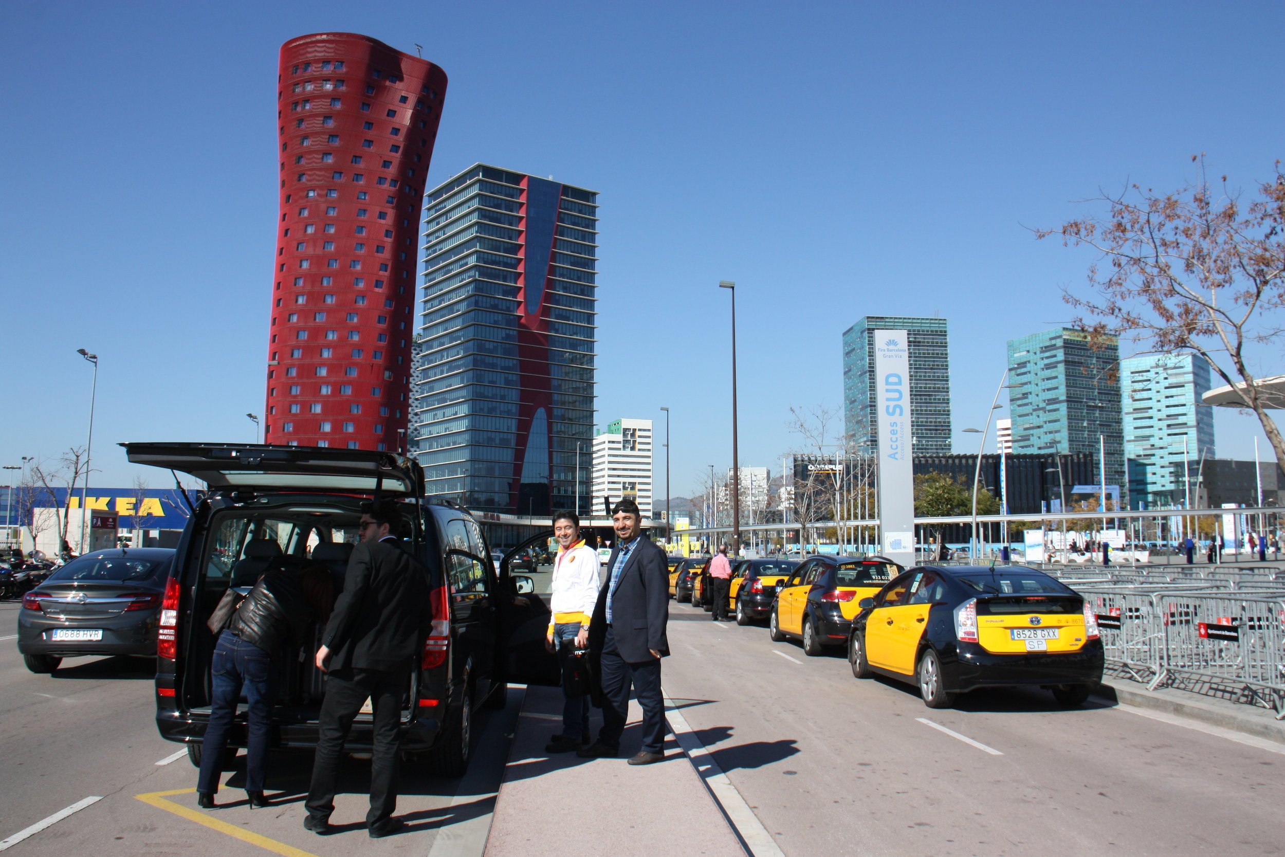 La amenaza de los colectivos de taxistas para el Mobile: "Lo podemos reventar"