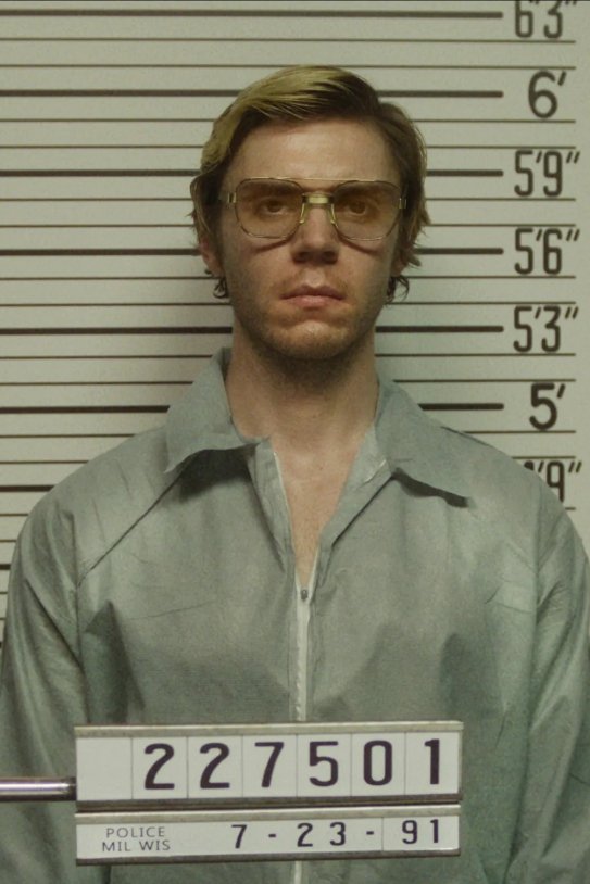 jeffrey dahmer netflix disfraz halloween 2022