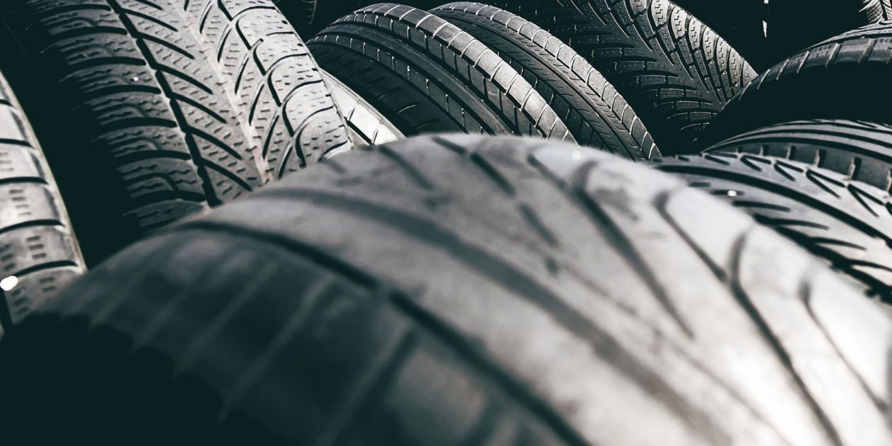 La marca de neumáticos con mejor calidad según la OCU, ni Michelin, ni Pirelli o Continental