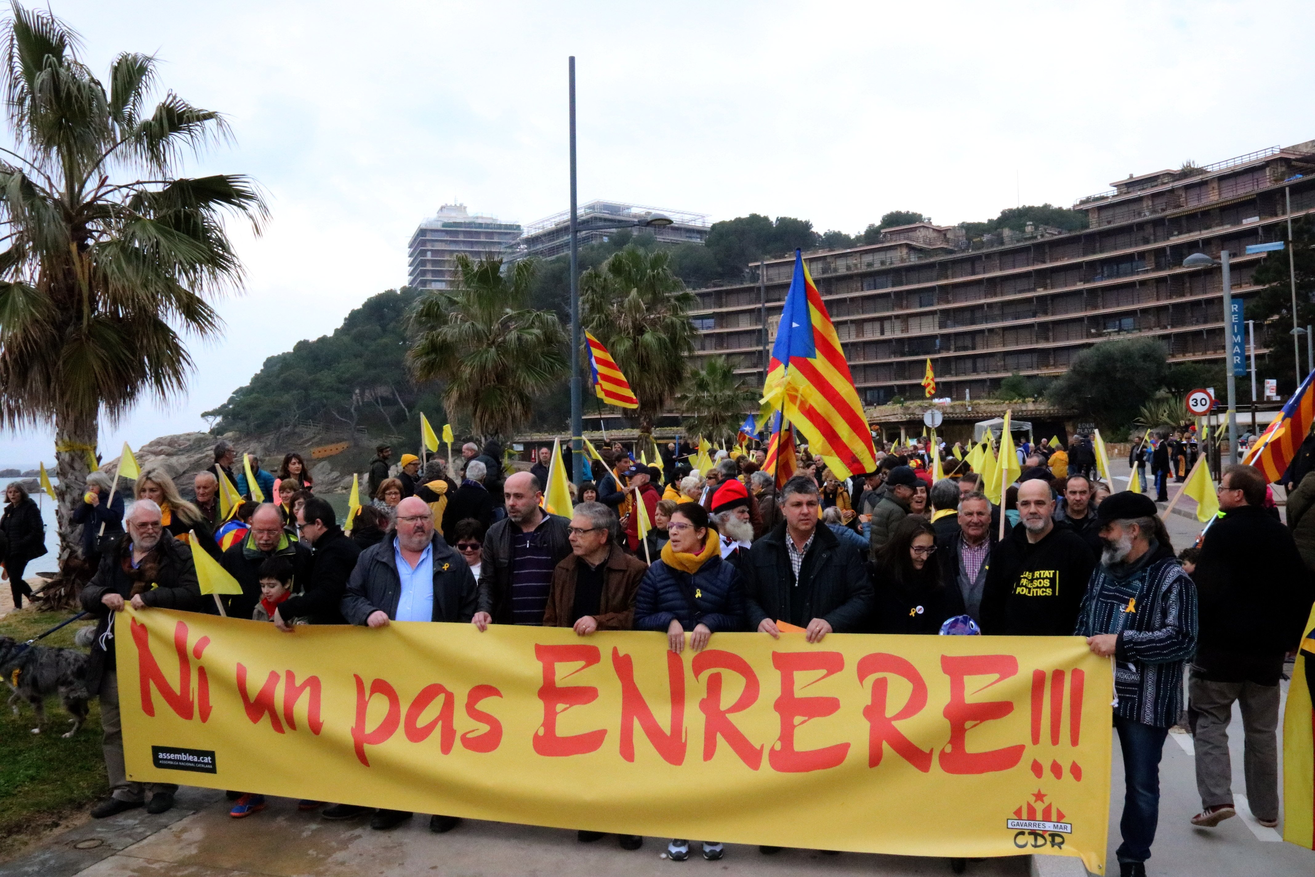 Un miler de persones exigeixen que no es faci "ni un pas enrere" a Palamós