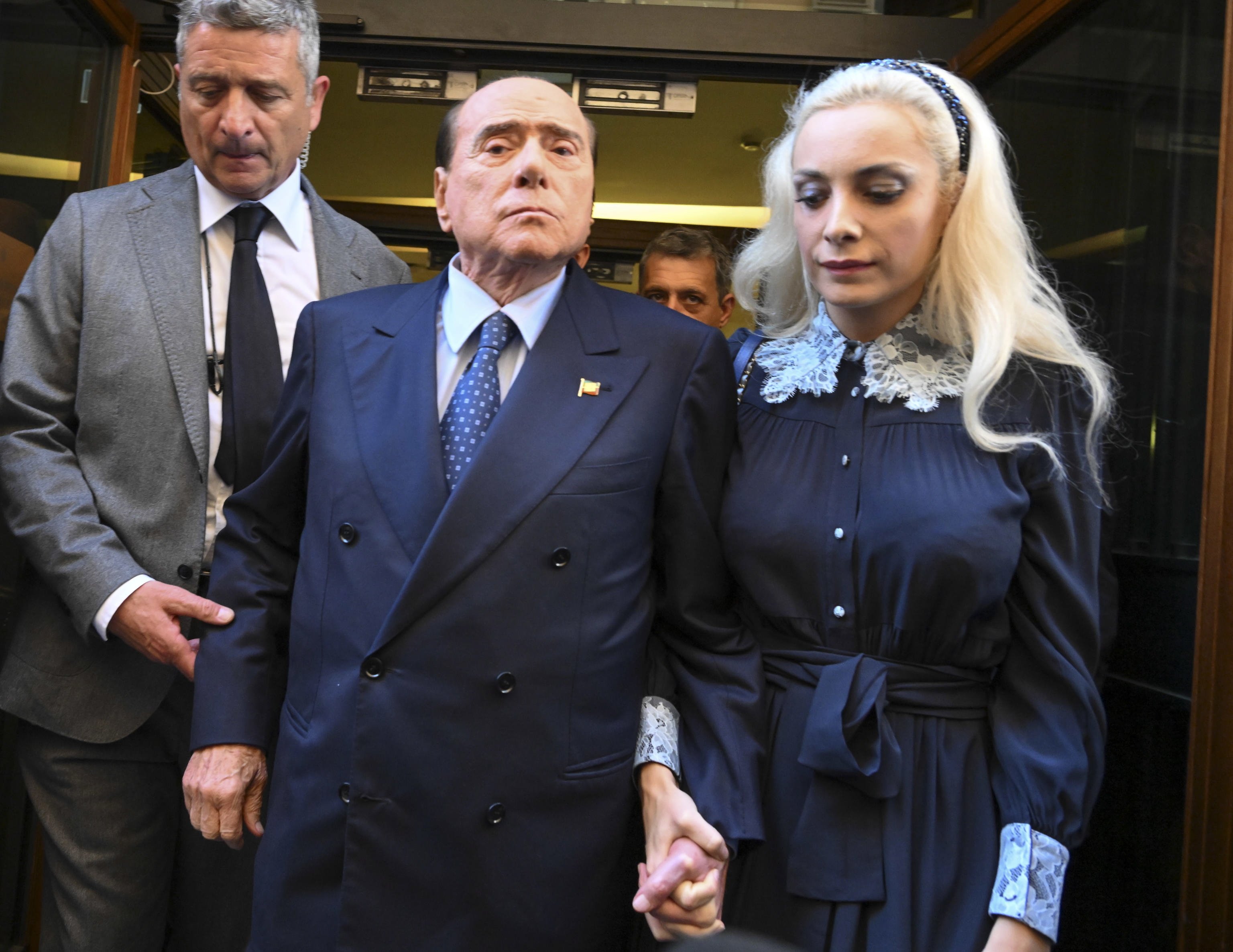 Berlusconi complica el govern ultra a Itàlia amb les seves paraules contra Zelenski i enaltint Putin