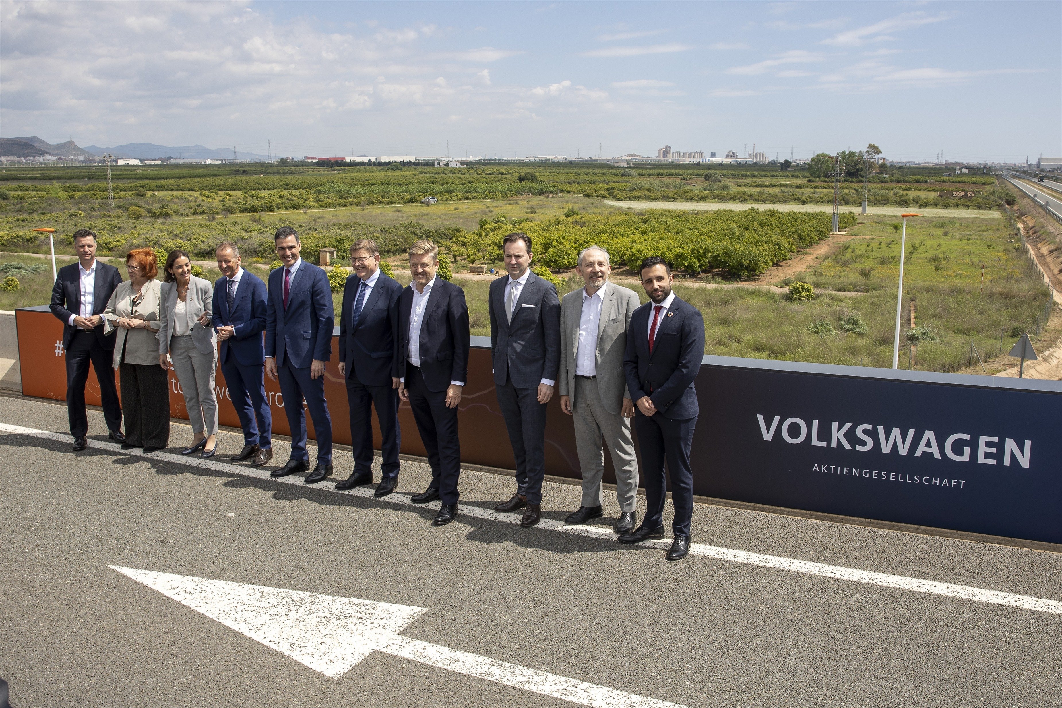 Pedro Sanchez visita futura planta bateries Sagunt Volkswagen / Europa Press