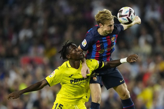 Frenkie de Jong Nicolas Jackson Barça Villarreal / Foto: EFE