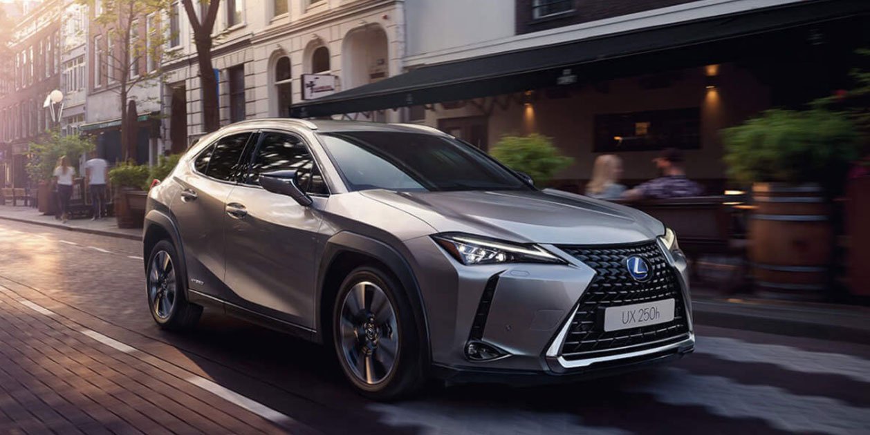 Lexus millora la gamma del seu UX