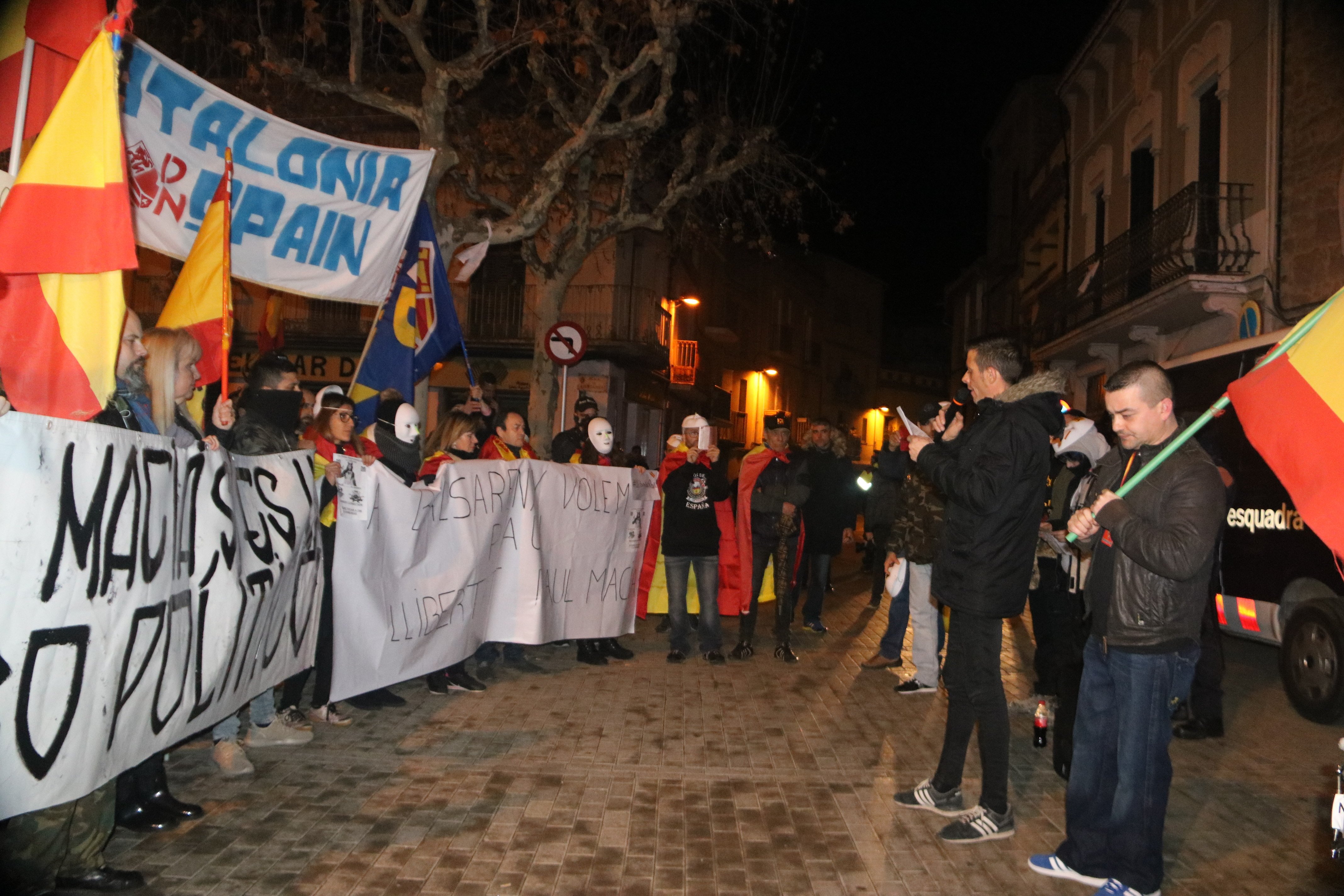 Una manifestación ultra acaba con tres personas agredidas en Balsareny