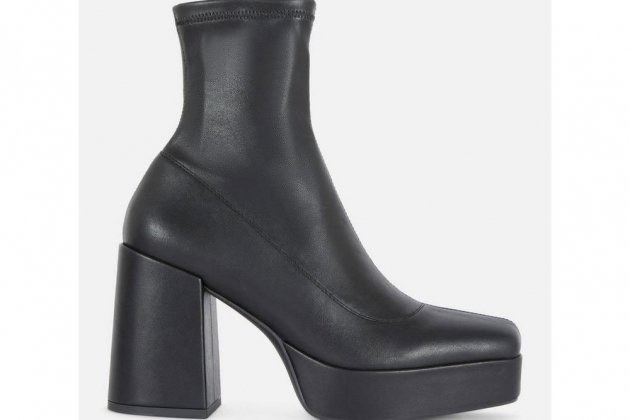 Botines de cuero sintético con plataforma2 Botines de cuero sintético con plataforma2