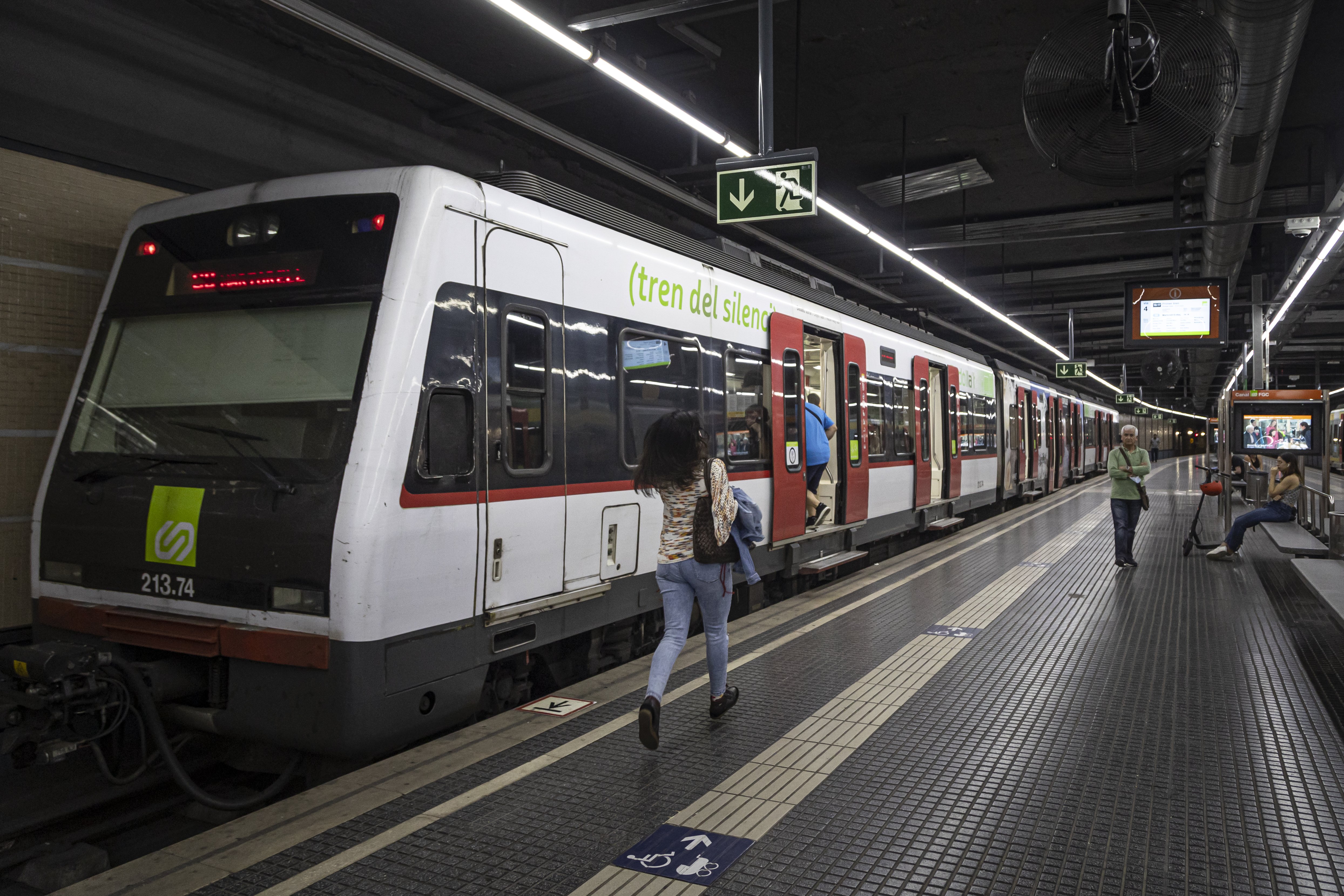 Matí de circulació ferroviària complicada un dia abans de la vaga: retards a FGC i Rodalies